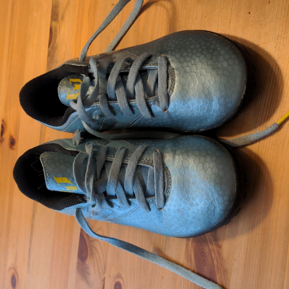 Soccer cleats kids 13